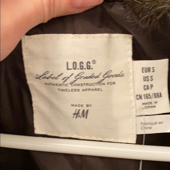 Faux fur vest size small - Picture 2 of 3